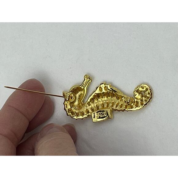 Vintage Nolan Miller Gold Crystal Rhinestone Seahorse Brooch Pin Nautical Brooch - Picture 2 of 8